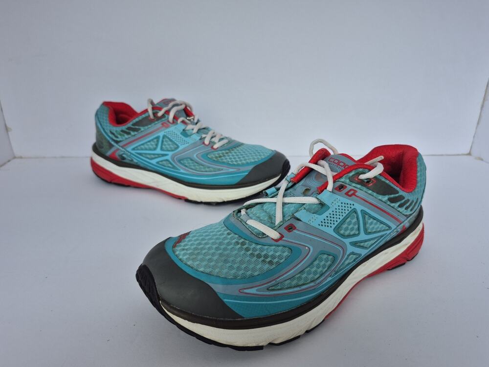 Topo Ultrafly Blue Red Womens US Size 8.5 Running Shoes